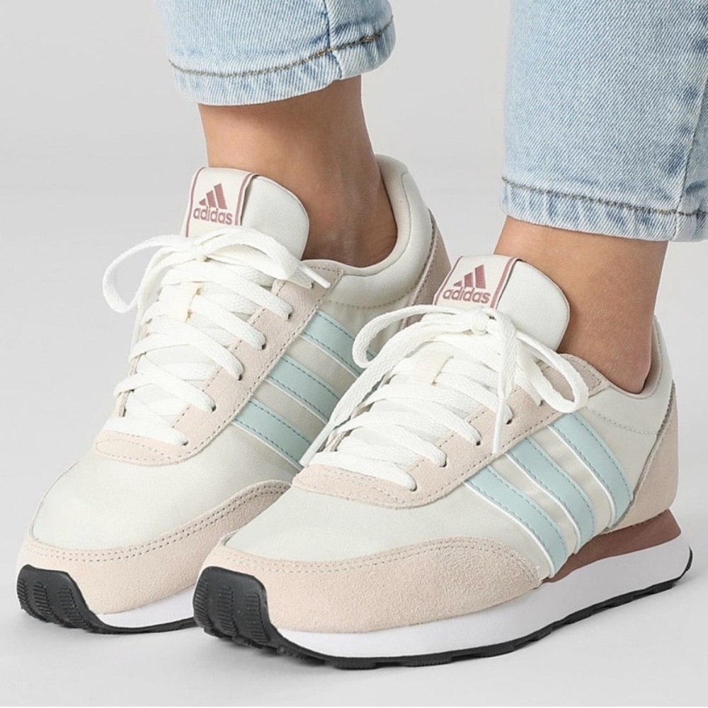 Adidas Run 60s 3.0 Women Size 7 Sneakers Beige Off White Casual